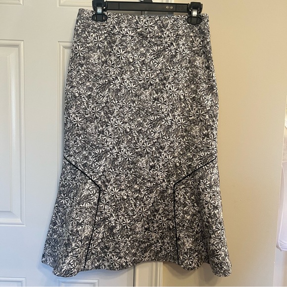 NWT Anthropologie Maeve Daisy Trumpet Skirt - Picture 1 of 6